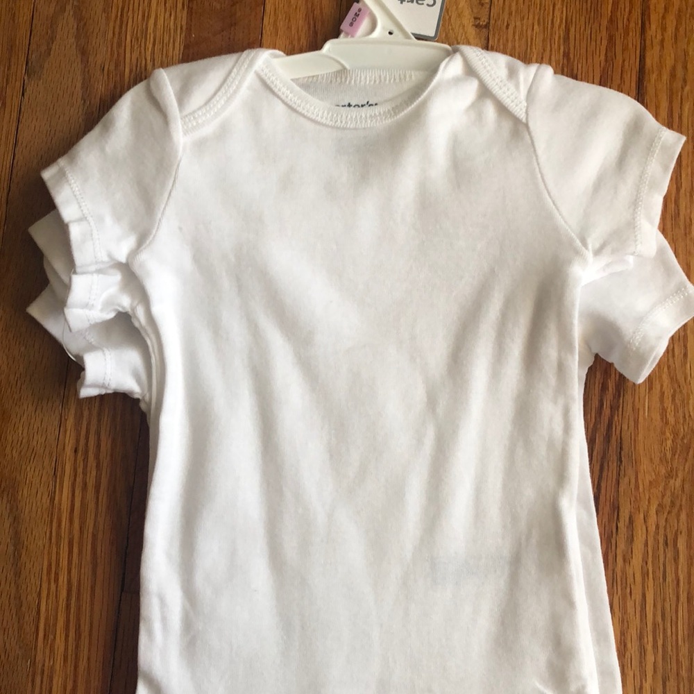 carter’s | basic white trio onesies | size 9 mo